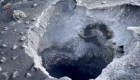 Dron ingresa al interior del cráter del volcán y muestra cómo se cierra