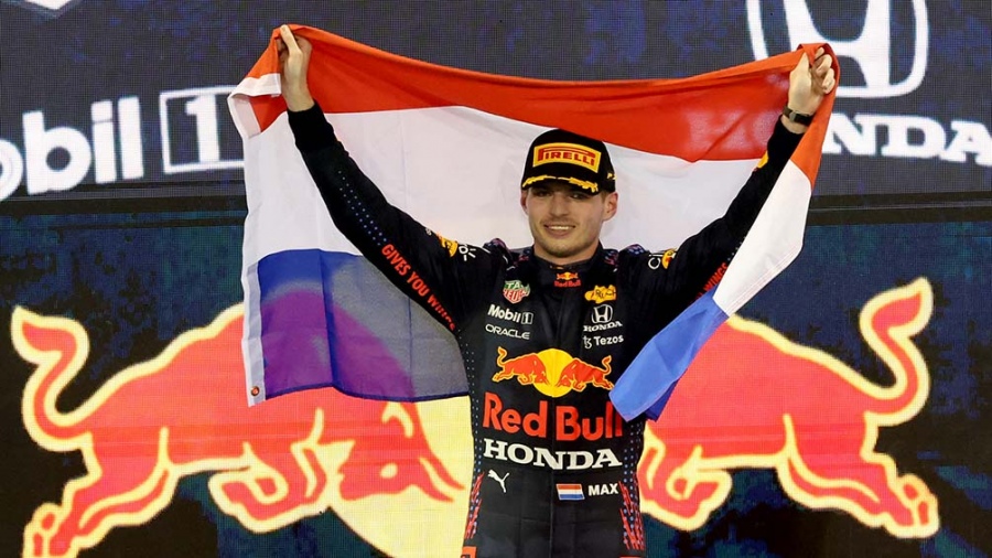 F1: Max Verstappen Signs A New Contract With Red Bull Until 2028 - The ...