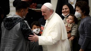 papa Francisco inmigrantes refugiados