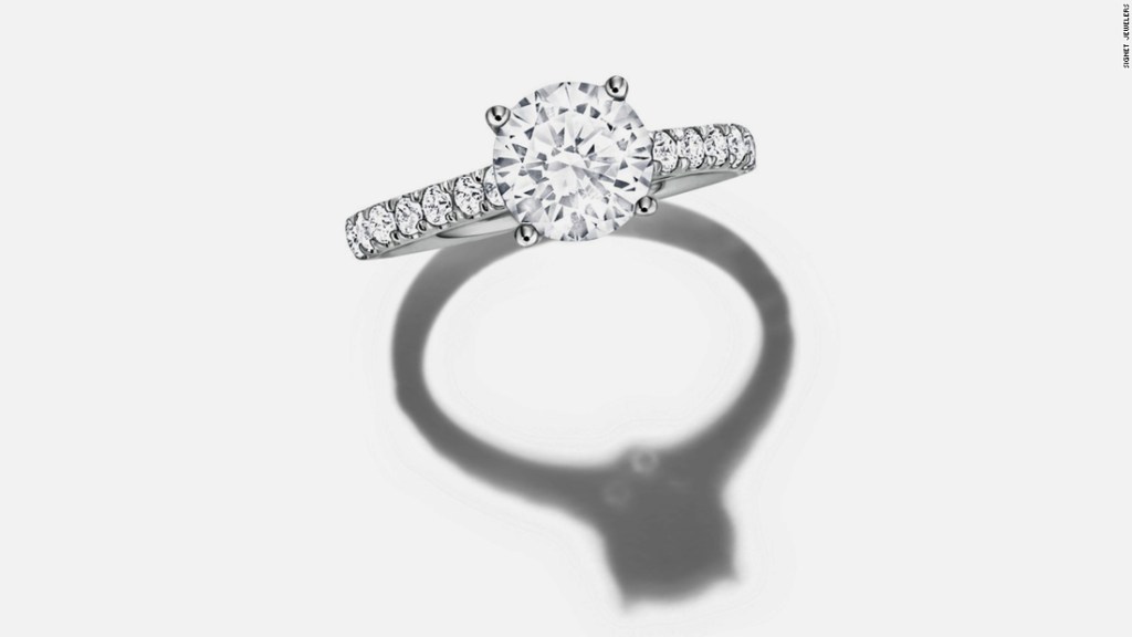 anillo de compromiso diamante laboratorio