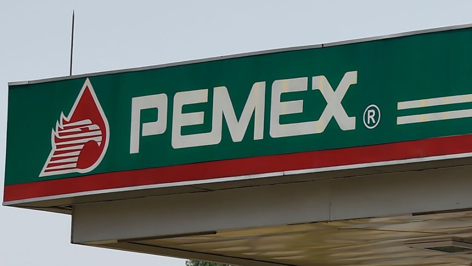 Pemex reconoce derrame de petróleo en Golfo de México, aunque niega que sea masivo