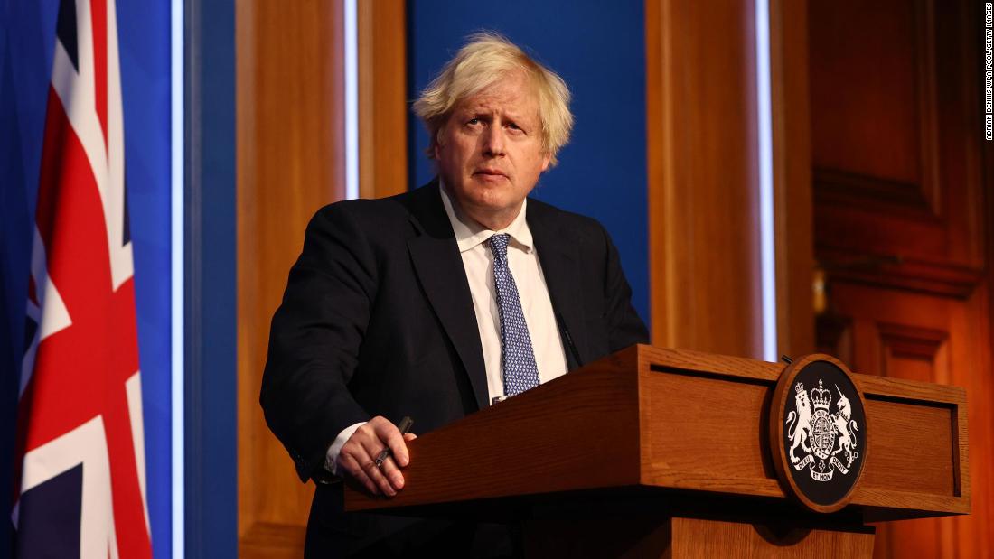 Photo appears to show Boris Johnson in meeting during lockdown