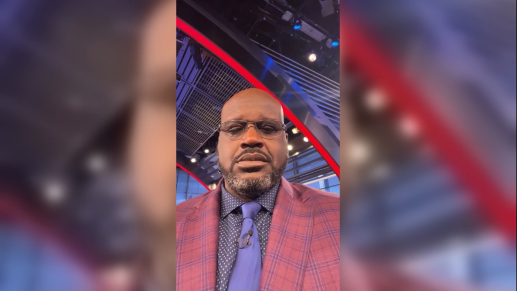 Shaq reveals on loudspeaker the alleged balance of his checking account