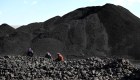 Récord en la extracción de carbón en China en 2021