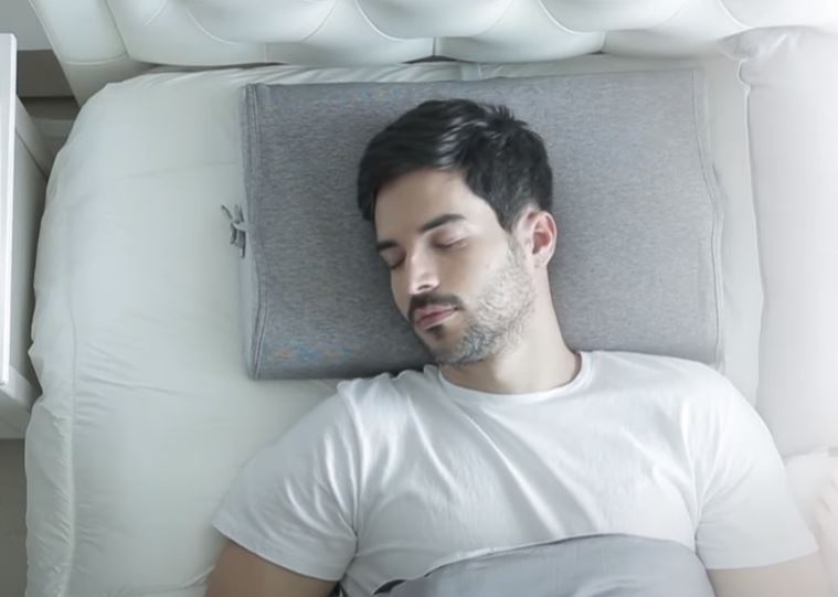 La almohada que te ayudará a dejar de roncar - La Tercera