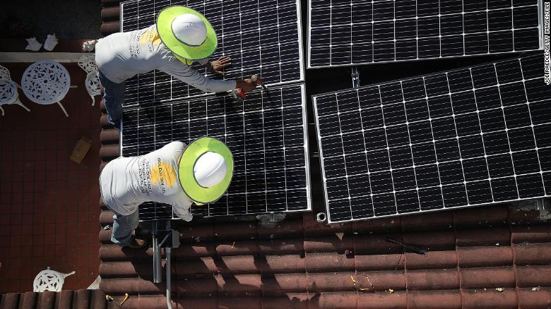 Cómo funcionan y Qué es una Placa Solar? ☀️ SunFields