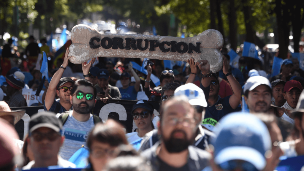 Corrupción en América Latina: ¿Cuáles son los países mejor y peor calificados, según Transparencia Internacional?