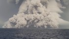 La señal que advirtió a 2 mexicanos en Tonga de erupción