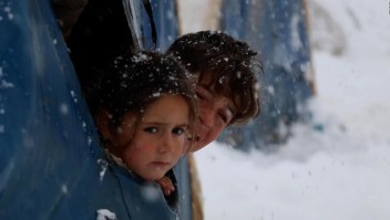 El frío golpea a las comunidades desplazadas en Siria