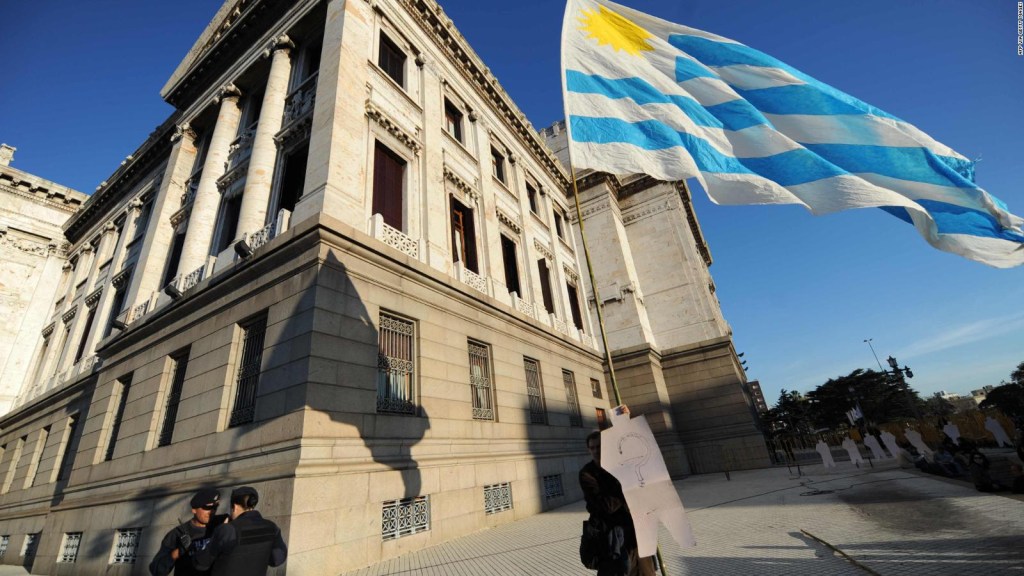 Uruguay: un país que tiene lecciones para muchos, según experto