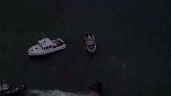 Así rescataron a 3 pescadores tras hundimiento de bote