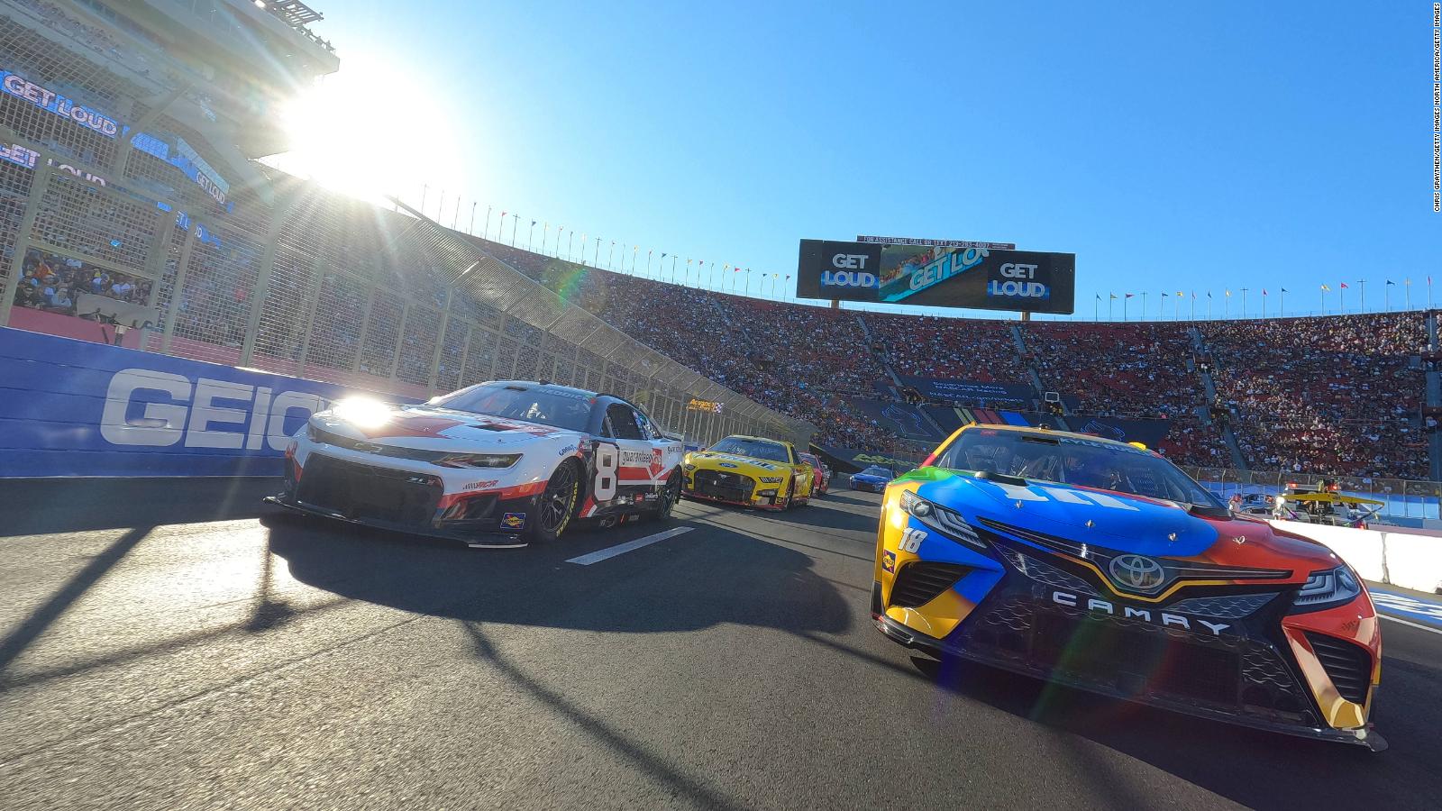 The Nascar at the Los Angeles Coliseum we tell you why it is important