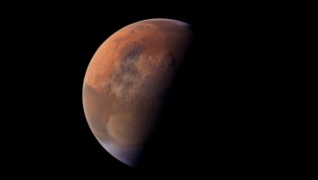 Mira la gigantesca tormenta de arena en Marte