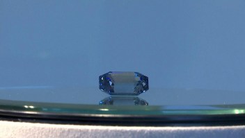Sotheby's subasta un gran diamante azul