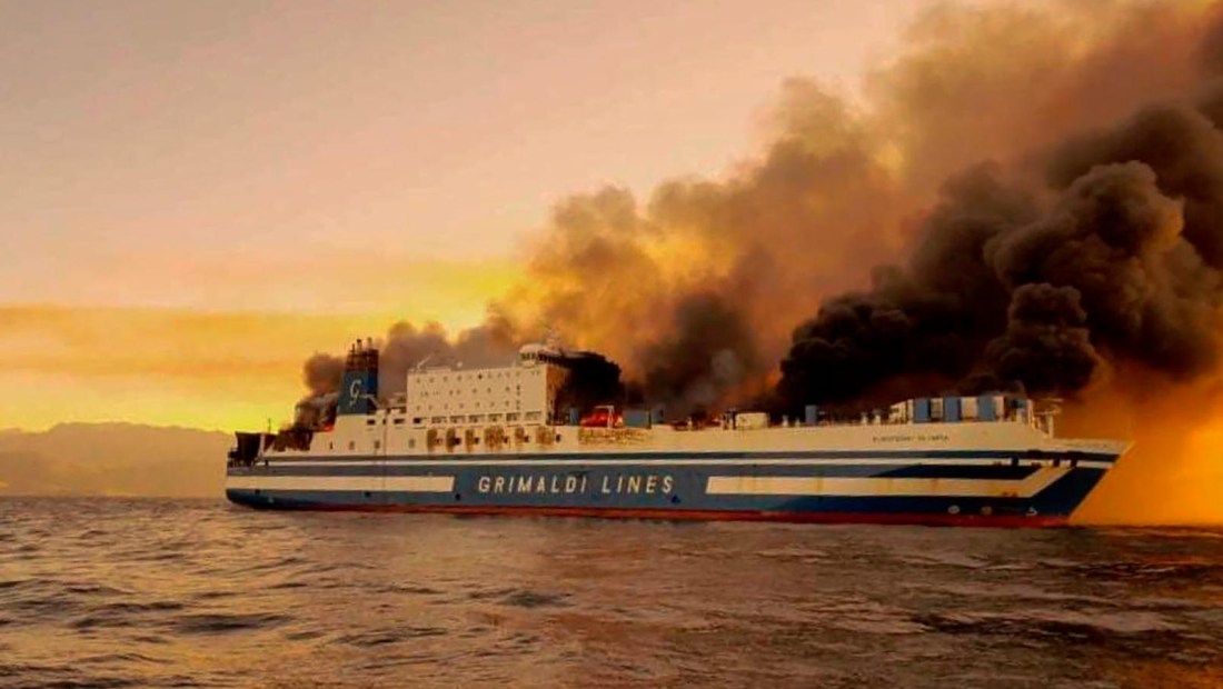 5 cosas: Ferry se incendia en Grecia con más de 200 personas a bordo