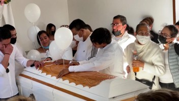 Padre de joven asesinada en México pide justicia