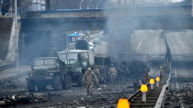 Rusia y Ucrania empiezan negociaciones en la frontera bielorrusa