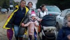 Familias ucranianas dicen adiós a sus seres queridos en medio de la guerra con Rusia