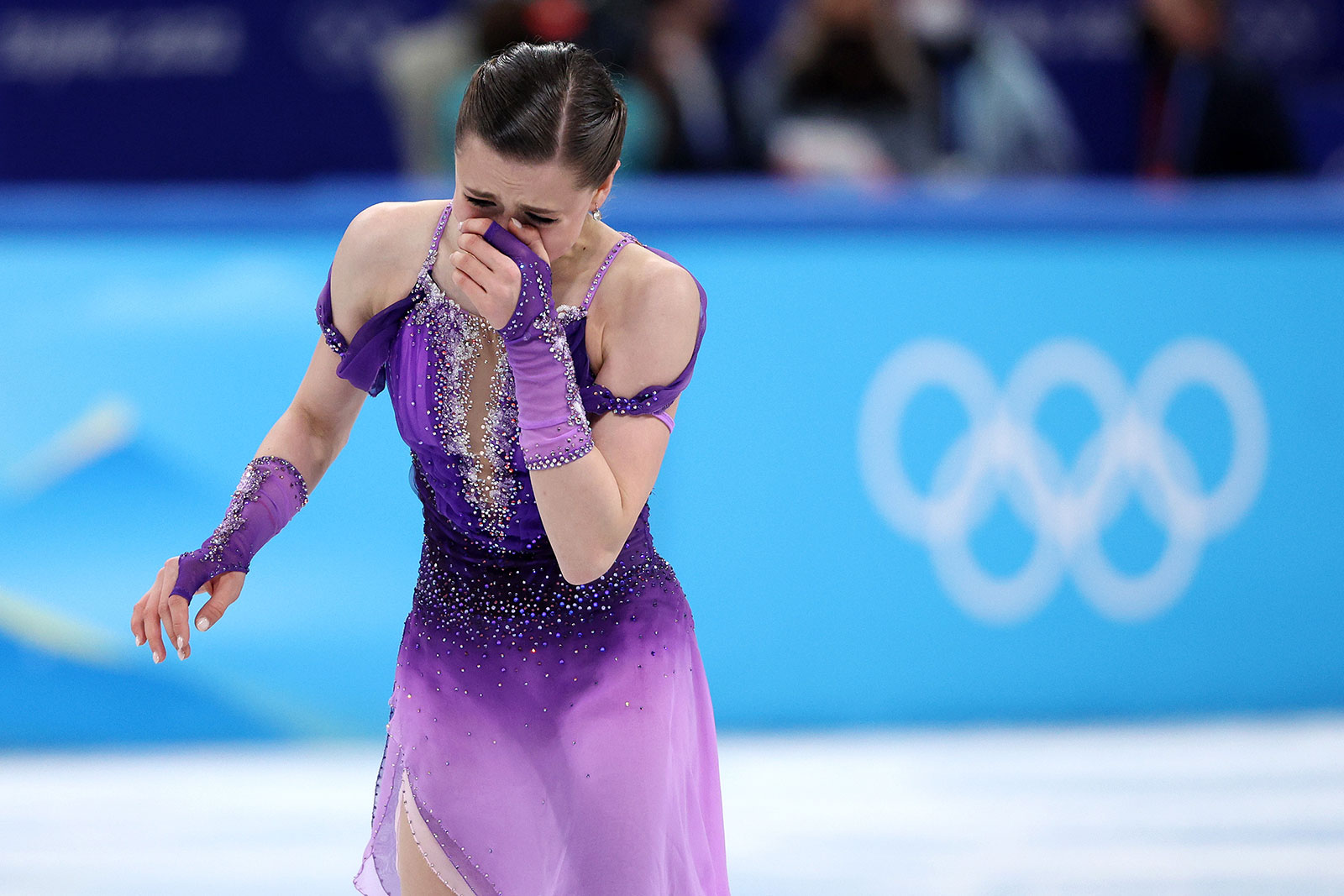 kamila-valieva-finishes-the-figure-skating-individual-short-program-in