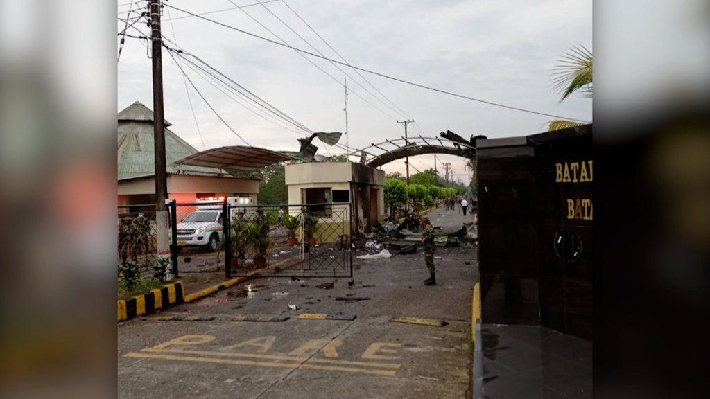 Detonan explosivos a la entrada de una instalación militar en Colombia