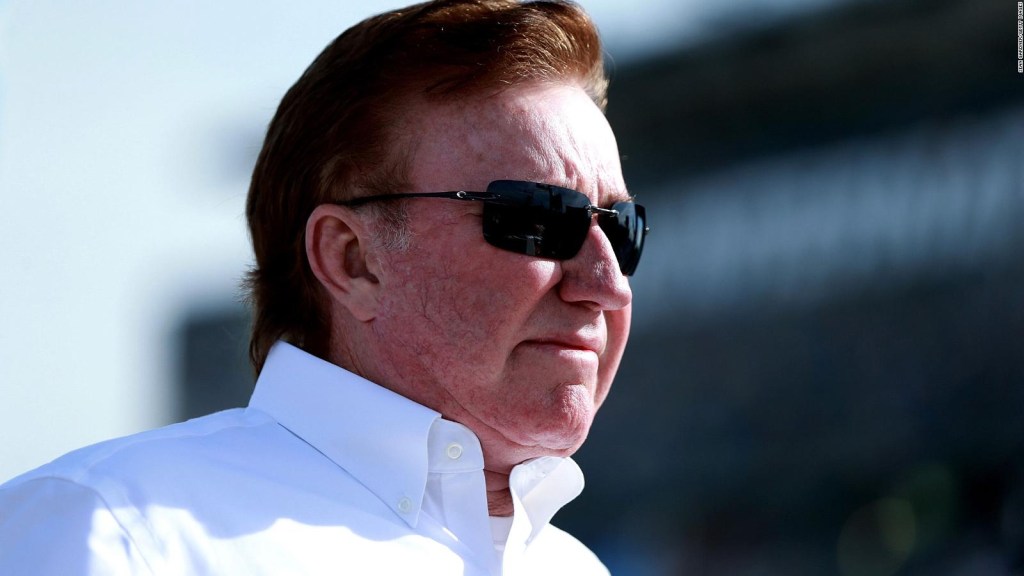 NASCAR team owner offers ammunition to Ukraine