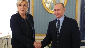 Los populistas de Europa se apresuran a distanciarse de Vladimir Putin