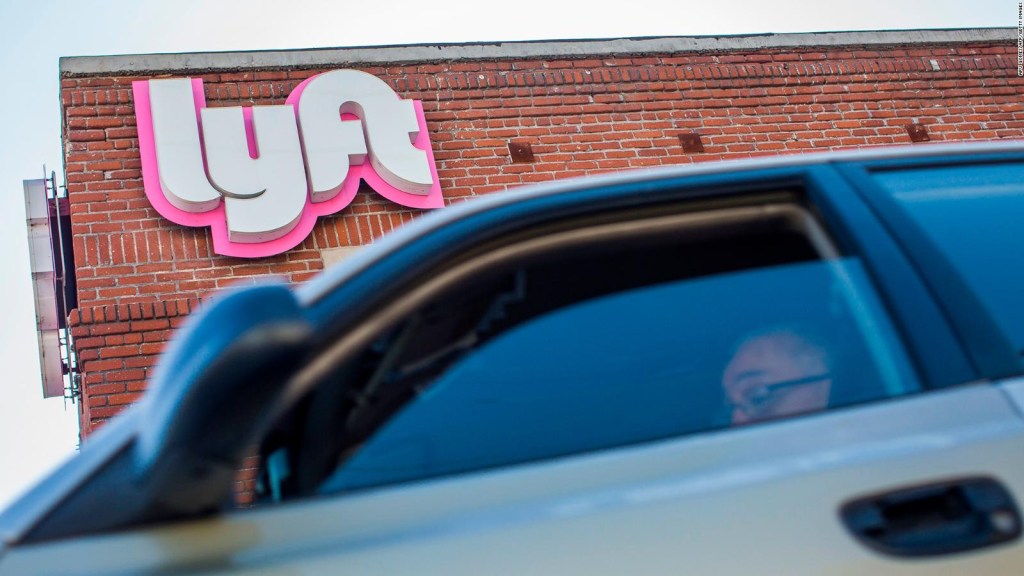 Lyft incrementará levemente sus precios por el alza en la gasolina