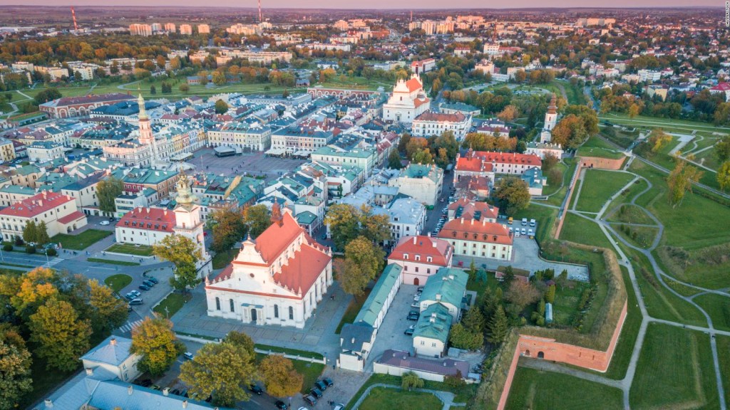 Zamosc honors solidarity tradition of hosting refugees