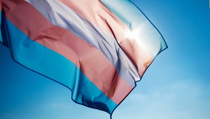 La Casa Blanca anuncia beneficios para la comunidad trans