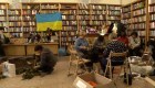 Una librería en Ucrania se transforma para la guerra