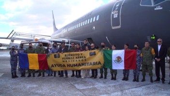 Decenas de mexicanos evacuaron Ucrania para ser repatriados