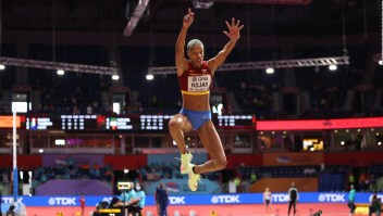 Yulimar Rojas extiende su leyenda con récords en salto triple