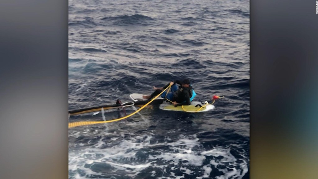 Rescatan a cubano varado cerca de la costa de Florida