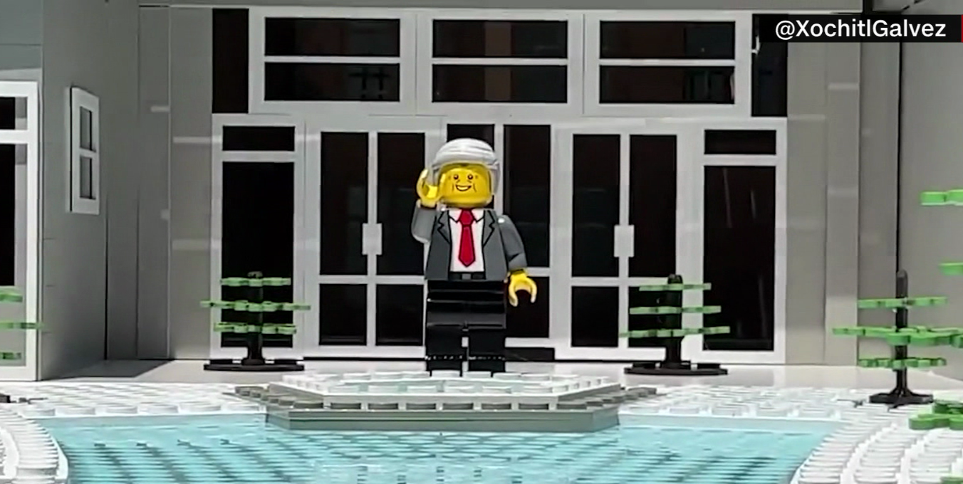 Simpático apretón Religioso Senadora crítica a López Obrador con una casa de Lego