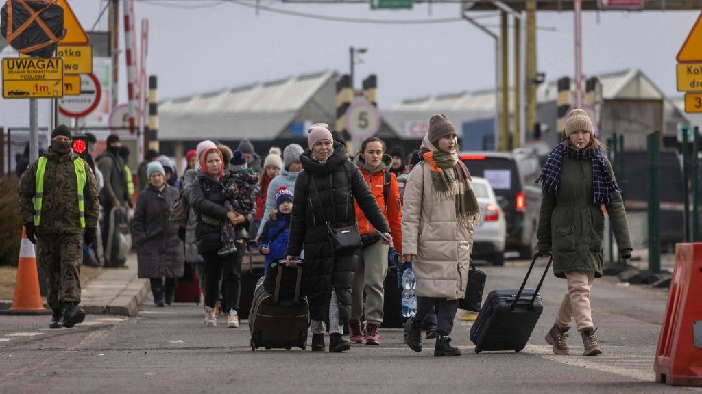 Refugiados de Ucrania al llegar a la frontera con Polonia