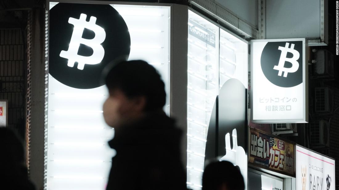 Bitcoin Surpasses ,000 as Russians Switch to Crypto