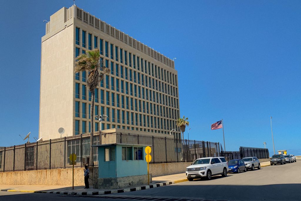 El Departamento de Estado de EE.UU. reanuda los servicios de visa en La Habana después de haber sido detenidos en 2018 debido al "síndrome de La Habana"