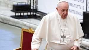 El papa Francisco deberá afrontar chequeos médicos