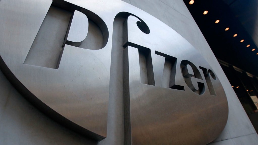     Pfizer retira posible fármaco contra el cáncer