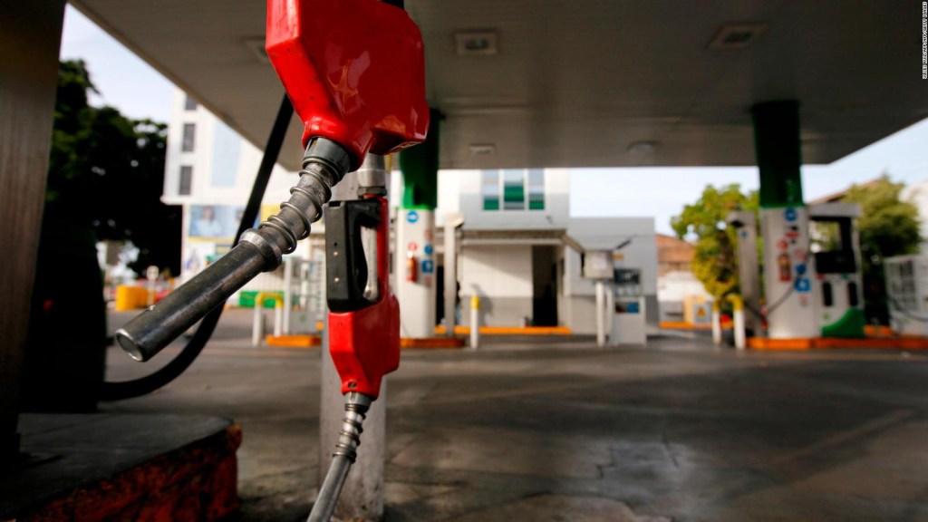 Mexico's northern border faces gasoline shortage