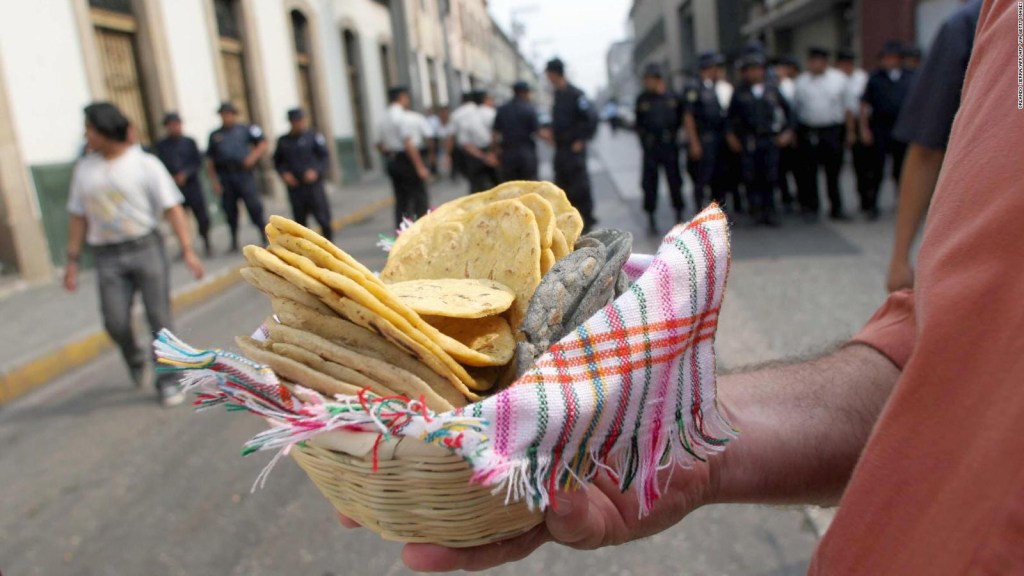 El precio de las tortillas en México alcanza máximos históricos