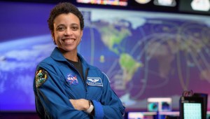 "Watty", la primera astronauta negra en la EEI