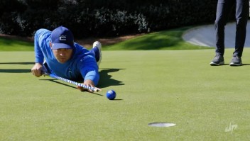 DeChambeau compite contra "Dude Perfect" en "All Sports Golf Battle"