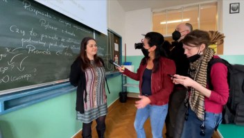 Escuelas en Polonia reciben a niños ucranianos. Estas son sus historias