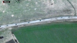 Imágenes satelitales muestran enorme convoy ruso cerca a Járkiv