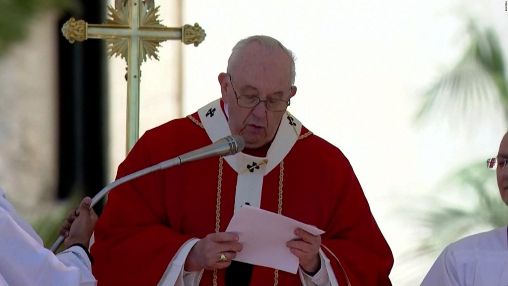 Papa Francisco celebra misa para marcar el inicio de la Semana Santa