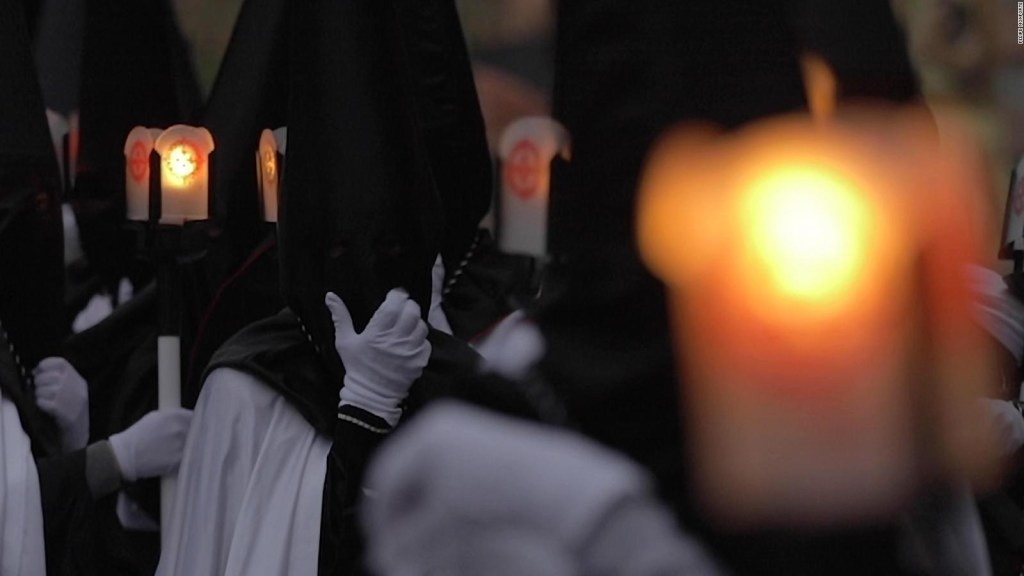 The medieval city of Zamora sings to its dead on Holy Monday