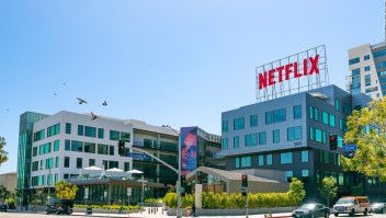 ¿Cómo piensa recuperarse Netflix tras perder suscriptores?