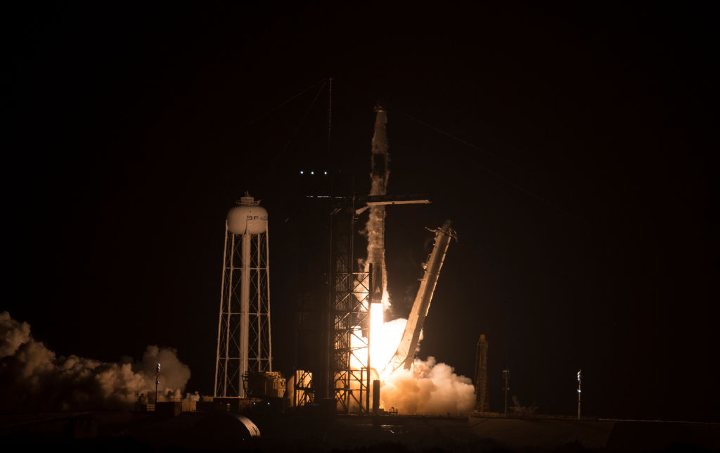 SpaceX lancia una nuova storica missione nello spazio