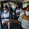 Colombia eliminará el uso de mascarillas en espacios cerrados